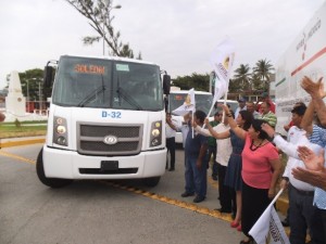 José Antonio Estefan da el banderazo de “Renovación del parque Vehicular del Transporte Urbano” (5)