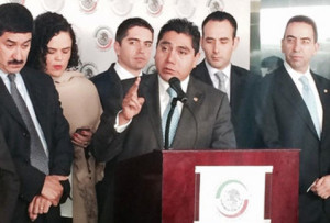 Jorge_Preciado-Mesa_Directiva_del_Senado-Guerrero-desaparicion_de_poderes_MILIMA20141014_0182_11