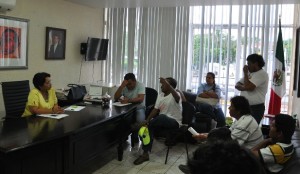 “No hay venta de tierras en las Salinas del Marqués” afirma Rosa Nidia Villalobos González a pescadores (2)