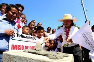 Bol.-10-noviembre-2014 Impulsa Donovan Rito y SEDATU desarrollo de comunidades rurales en Tehuantepec (3)