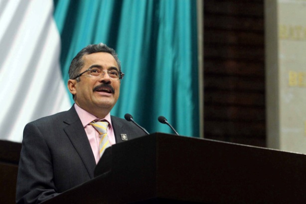 carol_vice_coordinador_de_la_fraccion_del_prd_en_el_congreso_de_la_union