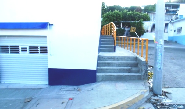 Después, se reduce significativamente la banqueta