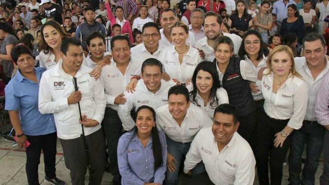 Ivette Morán de Murat encabeza programa Juntos en la capital oaxaqueña (2)