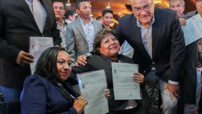 thumbnail_“Mi certificado gracias a la confianza y respaldo del Gobernador Alejandro Murat” (1)