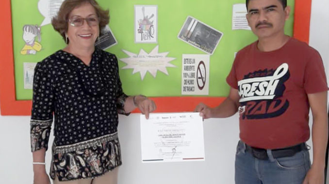 Reconocen trabajo de DIF Salina Cruz, en favor del cuidado de la salud en Casa de Día del Adulto Mayor 01
