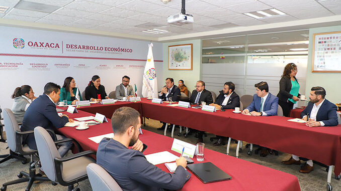Avanza desarrollo industrial y comercial