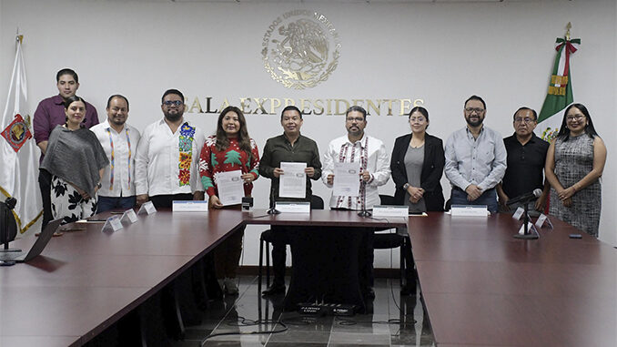Reciben iniciativa de reforma de poder judicial