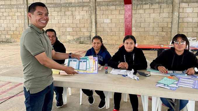 Viveros vota